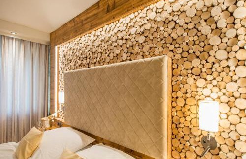 Bergisch Gladbach Hotel | Discover Gronauer Tannenhof: Family-Friendly Retreat