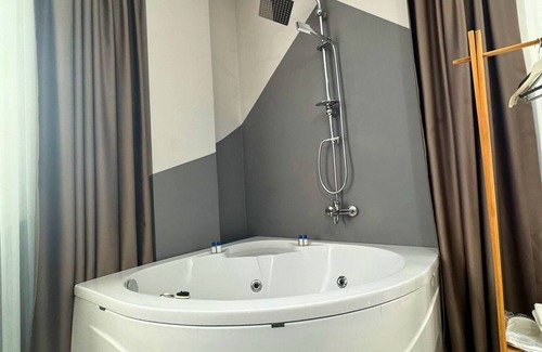 Yenisehir Hotel | Discover Grond Konaklama Mersin: Family-Friendly Retreat