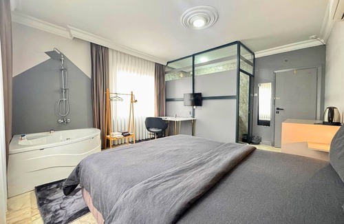 Yenisehir Hotel | Discover Grond Konaklama Mersin: Family-Friendly Retreat
