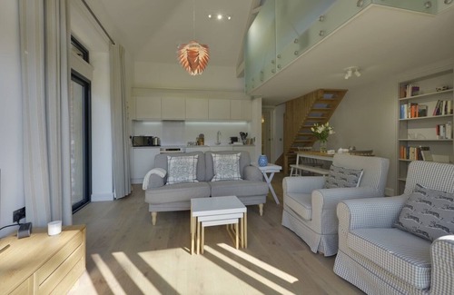 Talaton Cottage | Grooms Cottage: Pet-Friendly Retreat in Beautiful Talaton