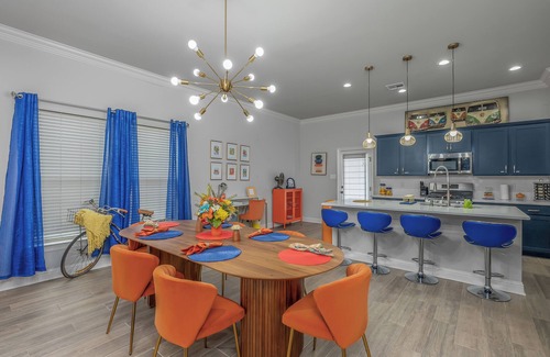Shreveport House | Modern Retreat: Central Location with Spa & Pet-Friendly Stay