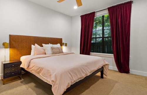 Bouldin House | Prime Location! Steps Away from South Congress Attractions