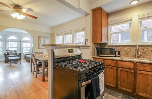 Grosse Pointe House | Experience Grosse Pointe - Downtown Detroit Gem with Pool