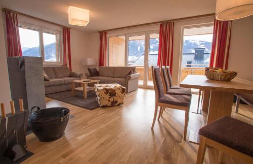 Matrei in Osttirol Apartment | Experience Grossglockner Alpin Lodge with Pool and Ocean View