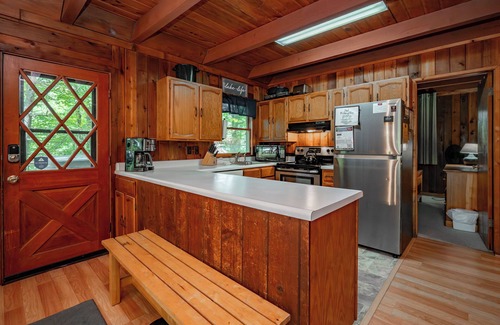 Sky Valley House | Relaxing Retreat: Lake Access, Pet Friendly & Hot Tub Comfort