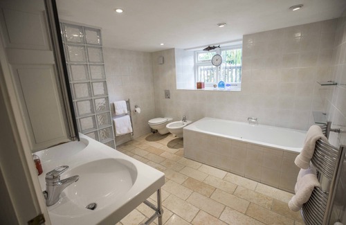 Bath Bed & Breakfast | Grosvenor Villa: Guest Rated 9.8 with Breakfast & Kitchen