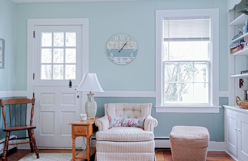 Groton House | Groton Bay: Pet-Friendly Retreat with Heated Pool Access