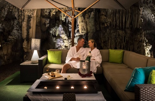 Hamilton Parish Resort | Relax at Grotto Bay Beach Resort - 4-Star Eco-Friendly Escape