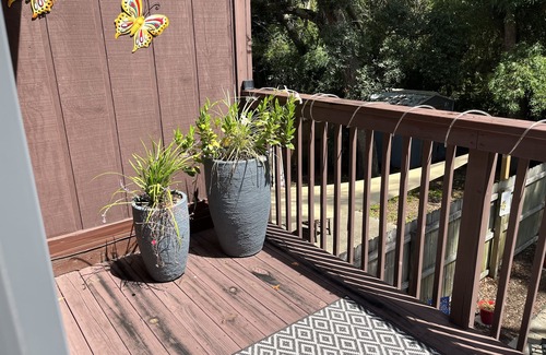 Oak Court House | Pet-Friendly Grotto Family Getaway with Ocean Views