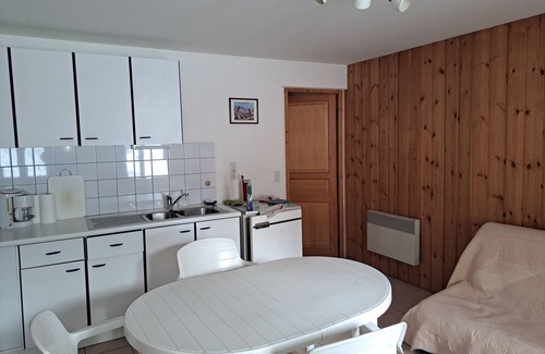 Monetier-les-Bains Apartment | Cozy Ground Floor Supplex in Peaceful Village Retreat