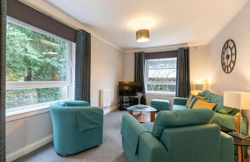 Bridge of Allan Apartment | Convenient Two Bedroom Flat with Pet and Child-Friendly Perks