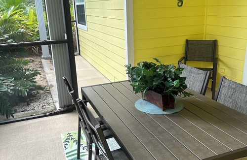 Bahama Bay Condo | Ideal Florida Condo with Pool & Family-Friendly Amenities