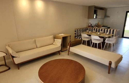 Itacimirim Apartment | Ground Floor Apartment 3/4 (2 Suites) Cond. Feet in the Sand – Quinta das Lagoas Beach
