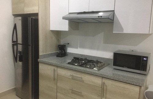 Cerritos House | Modern Ground Floor Apartment with Pool & Ocean View