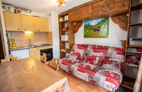 Villarodin-Bourget Apartment | Ground floor, balcony, tv, ski locker, 35m², La Norma