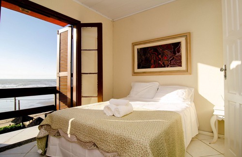 Vila Esperanca House | Ground Floor Duplex w/ Sea View in Imbituba TX2594