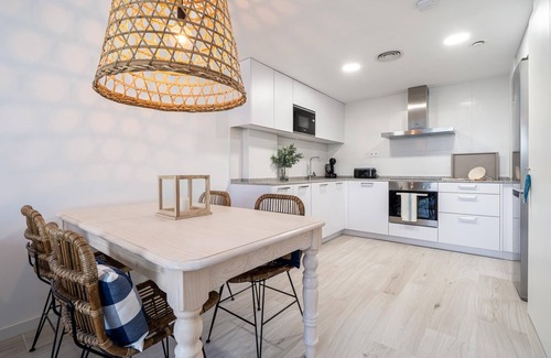 Roques Daurades Apartment | Ground Floor Retreat with Private Garden, Steps to Beach
