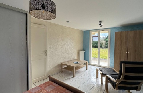 Aix-les-Bains Apartment | Cozy Apartment in Aix-les-Bains with Spa & Breakfast