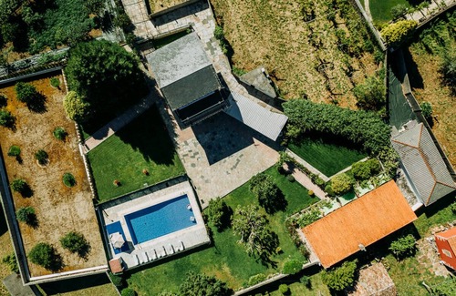 O Rosal Ski Chalet | Idyllic Oceanfront Retreat with Pool & Spa Amenities