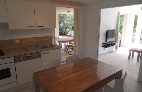 Figari House | Tranquil Ground Floor Retreat with Garden and Pool Access