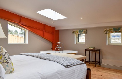 New Forest District Cottage | Inviting Ground Floor Open Plan Living Space for Families