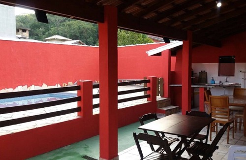 Caraguatatuba House | Ideal Getaway: Poolside Comfort Steps from the Beach