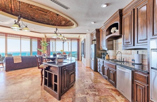 Puerto Penasco Condo | Presidential Suite on the Ocean's Edge with Spa & Pool