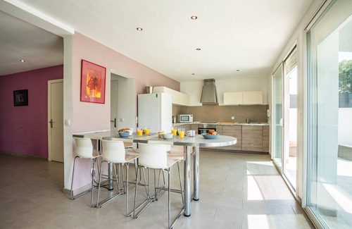 Lunel-Viel Villa | Villa with Pool Near Ocean and Golf - Rated 9.2/10