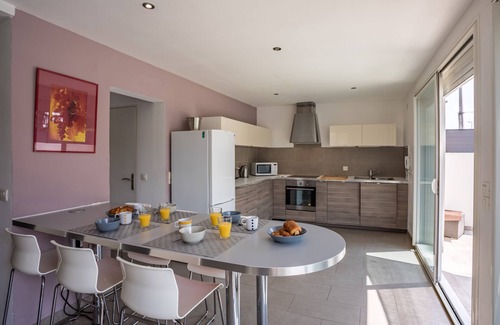Lunel-Viel Villa | Villa with Pool Near Ocean and Golf - Rated 9.2/10