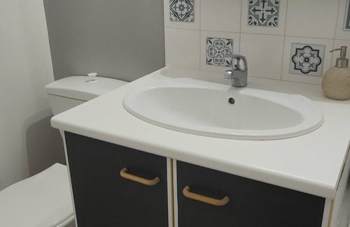 Cambo-les-Bains Apartment | Inviting Ground Floor Studio with Garden in Cambo les Bains