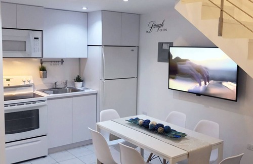 Ponce Centro Apartment | Stylish Ground Penthouse at Gladiolas II with Free WIFI