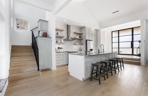 Spicewood House | Picturesque Cliffside Oasis with Ocean Views and Spa