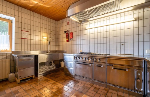 Gerlosberg House | Ideal Group Home with Terrace, Balcony & Ski Storage