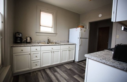 Grand Junction House | Downtown GJ Holiday Home: 6 Bedrooms, Pet-Friendly Comfort