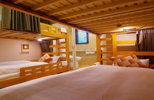 Nara Hotel | Family-Friendly Group Room with Kitchen & Breakfast - Nara