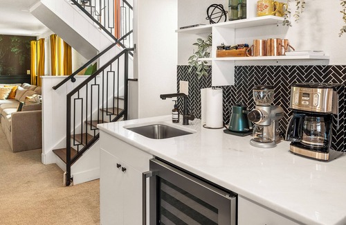 Lamar Heights Area House | Exciting Summer Adventure with Grill, Hot Tub & More!