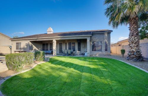Palm Valley House | Inviting Goodyear Group Getaway with Pool & Putting Green
