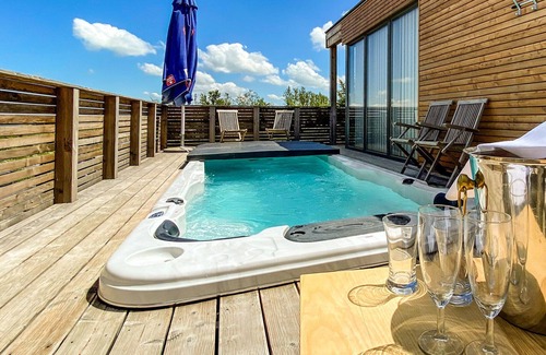 Gersfeld House | Spacious Group House with 2 Saunas and Private Pool