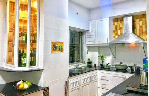 Phu My Hung Apartment | Perfect Group Stay: Penthouse with Roof Deck & Pool