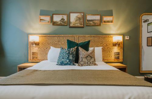 Rowsley Hotel | Inviting Grouse & Claret, Matlock: Family-Friendly Retreat