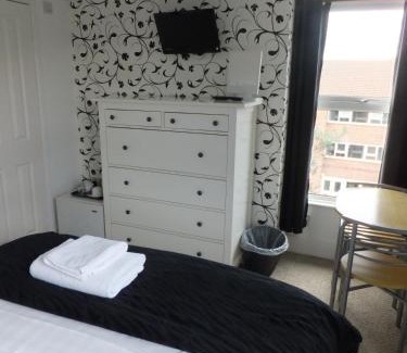 Beeston House | Discover Grove Guest House: Rated 8.6/10 by Guests