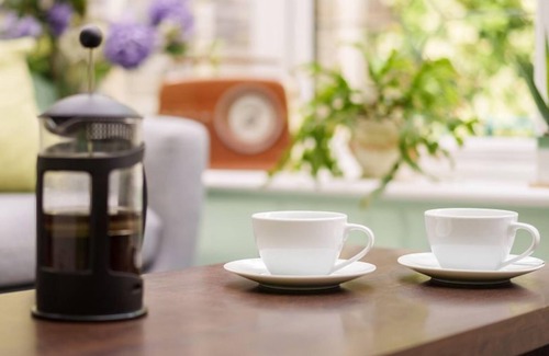 Gosport Cottage | Grove Lodge: Ideal Stay for 13 with Pet-Friendly Comfort