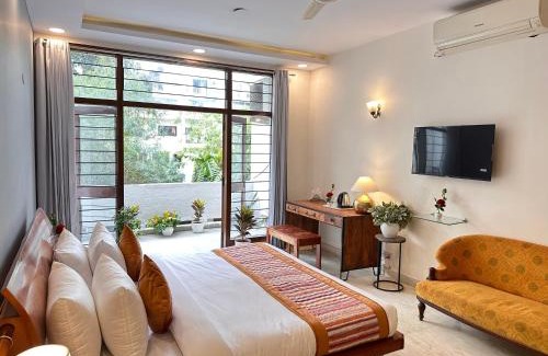 Hauz Khas Hotel | Couple Friendly Stay at Grove Residency Hauz Khas, New Delhi