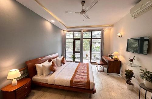 Hauz Khas Hotel | Couple Friendly Stay at Grove Residency Hauz Khas, New Delhi