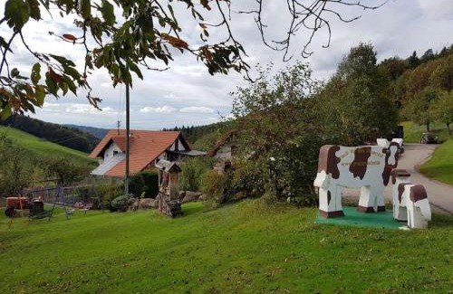 Freiamt Apartment | Family-Friendly Retreat at Grub-Daniel-Hof - Rated 9.5/10