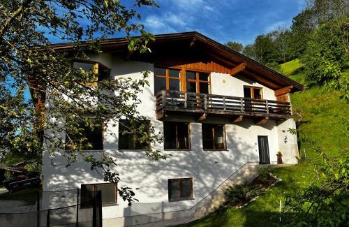 Schwaz Apartment | Exceptional Gruberhof: Family-Friendly Retreat with High Ratings