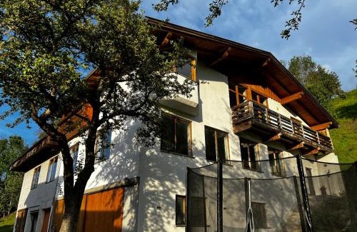 Schwaz Apartment | Exceptional Gruberhof: Family-Friendly Retreat with High Ratings