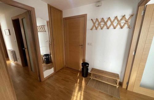 Neano Apartment | Family-Friendly Grupo Gontad Apto in Cabana de Bergantiños