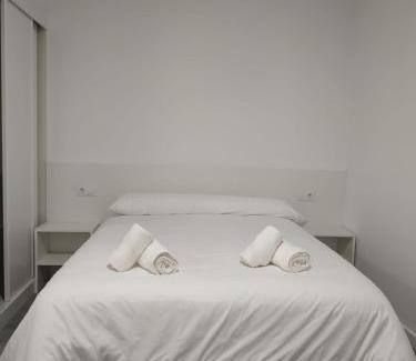 Muxia Apartment | Top-Rated GRUPOELE3 MUXIA PUERTO with Hot Tub Amenities