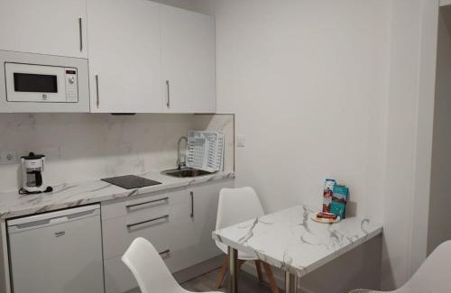 Muxia Apartment | Top-Rated GRUPOELE3 MUXIA PUERTO with Hot Tub Amenities